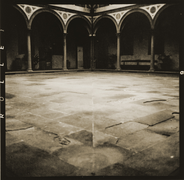 Paper: Rollei Vintage 131 FB Developer: Rollei Vintage Developer (Lith) 1+1+24 Exposure: f5,6 20 sec. filter 3 Development: about 5 1/2 minutes