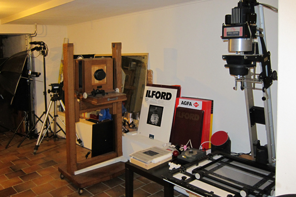 And here is my new love: the Omega D2! Along with some large papers I also received